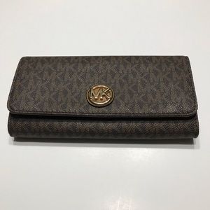 Michael Kors women’s wallet